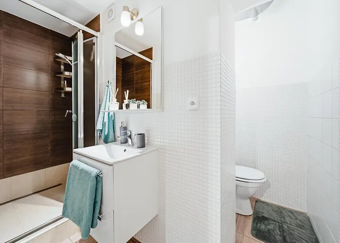 Lovely Havanska - With Free Parking Apartman